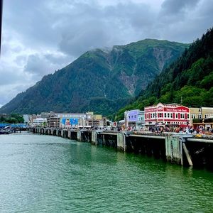 Meet your Posher, Hailey